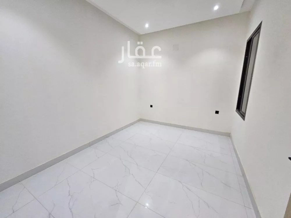3 bedroom floor in Dhahrat Al Badiah 2