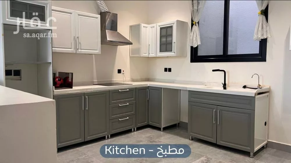 4 bedroom apartment in Al Mahdiyyah 3