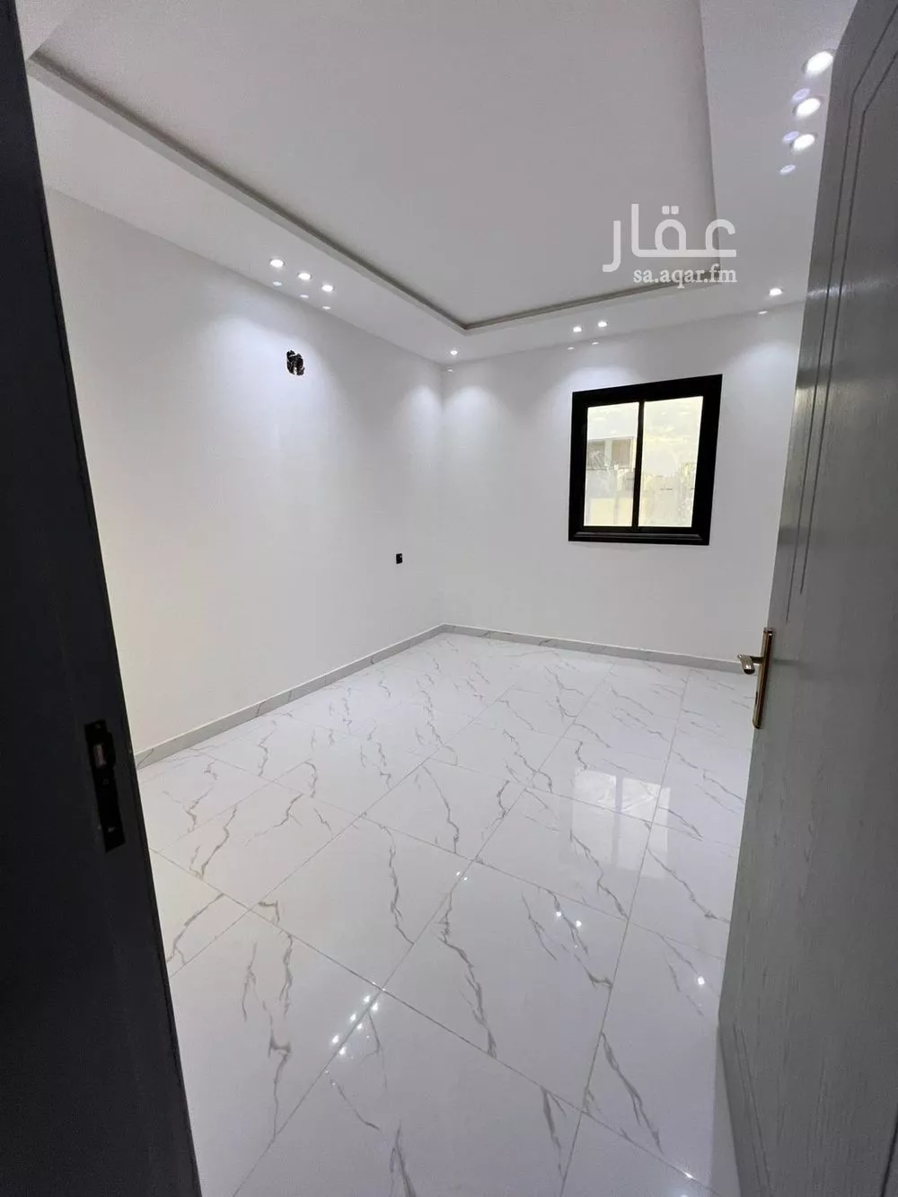 5 bedroom floor in Al Janadriyah 13