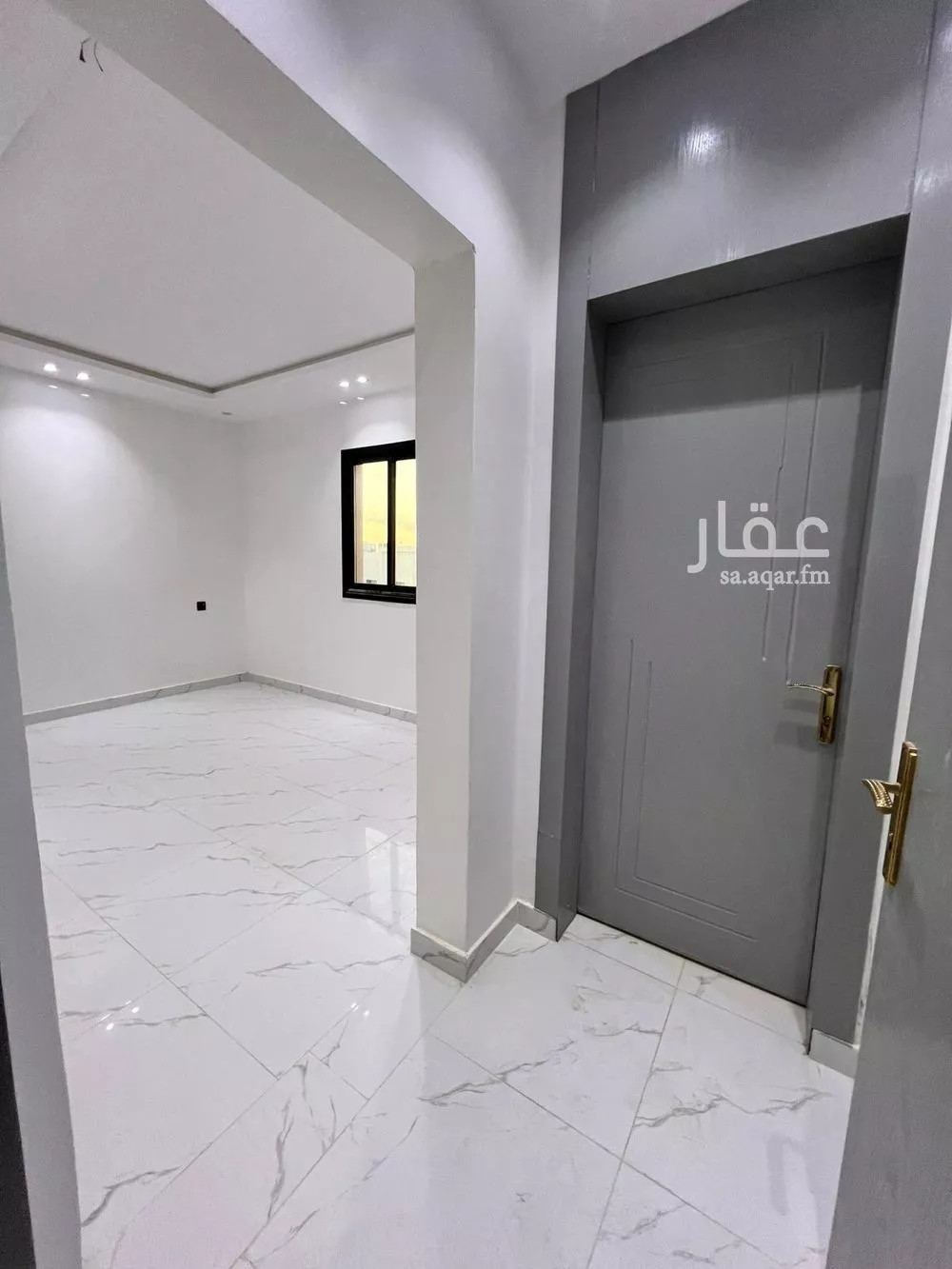 5 bedroom floor in Al Janadriyah 9