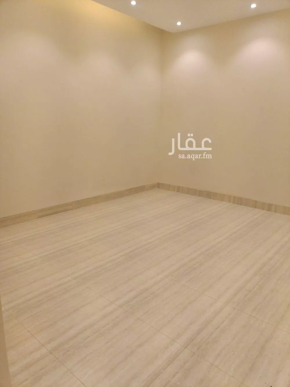 شقة 5 غرف في الرمال 6