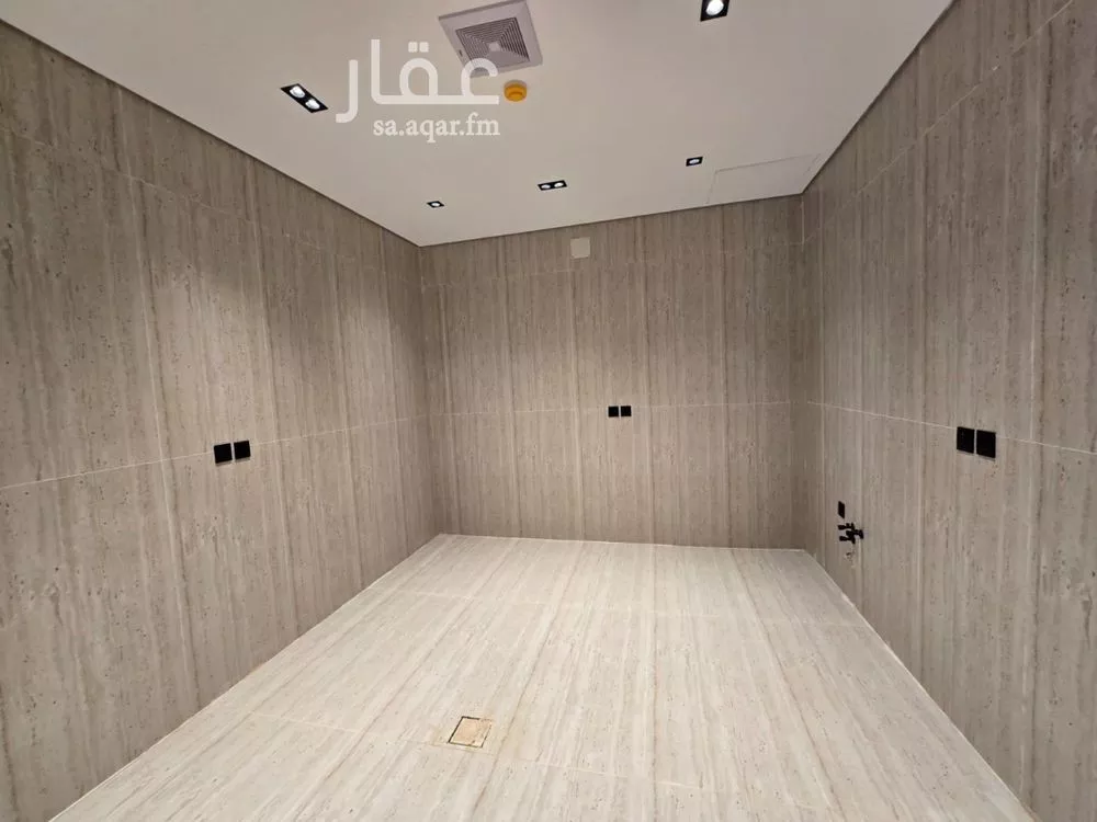 4 bedroom floor in Okaz 4
