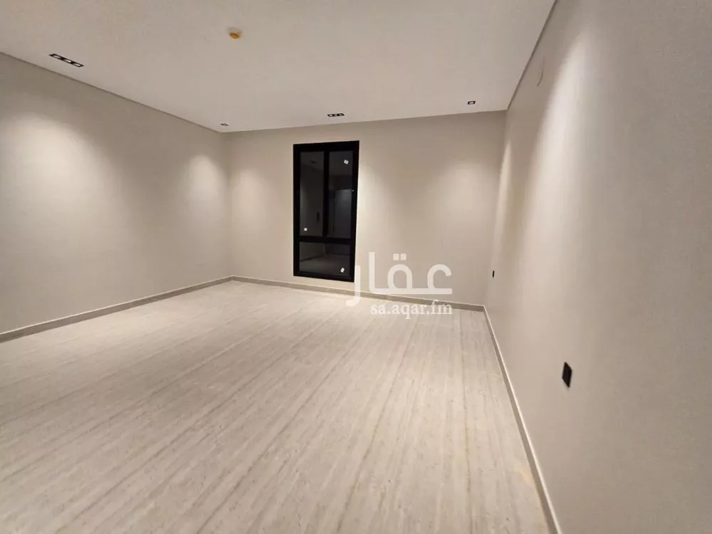 4 bedroom floor in Okaz 9