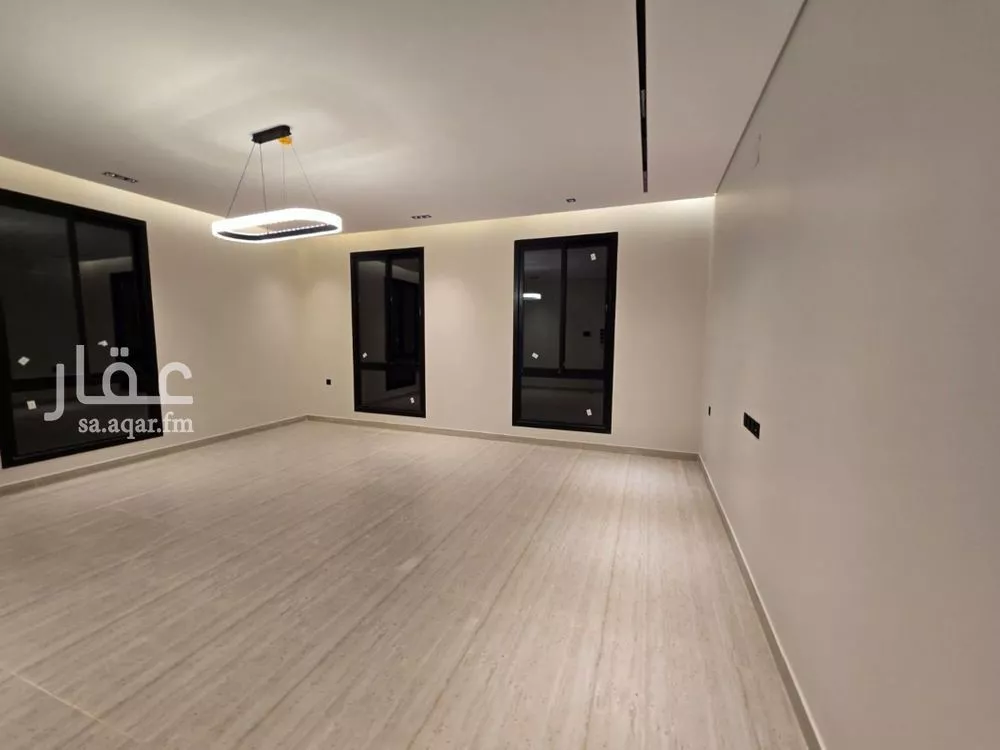 4 bedroom floor in Okaz 10