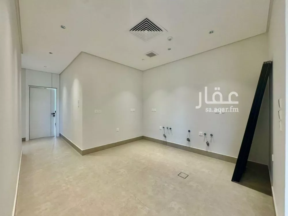 شقة 3 غرف في العارض 2