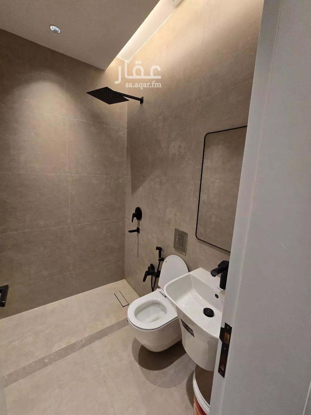 3 bedroom apartment in Al Narjis 6