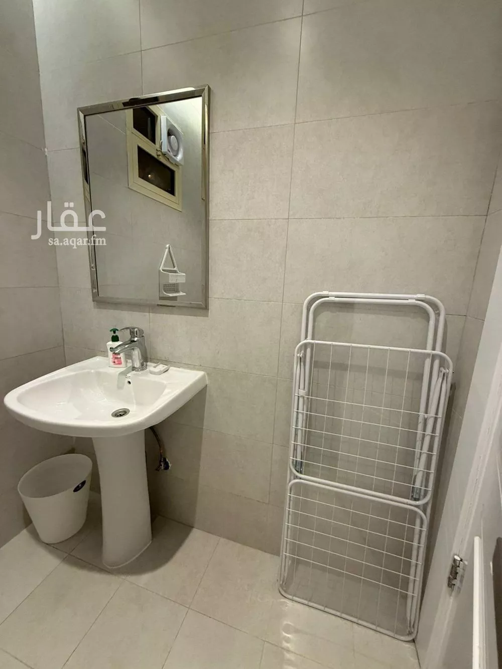 4 bedroom apartment in Dhahrat Laban 7