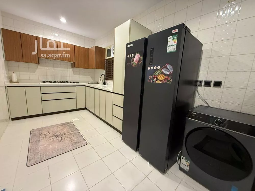 4 bedroom apartment in Dhahrat Laban 10