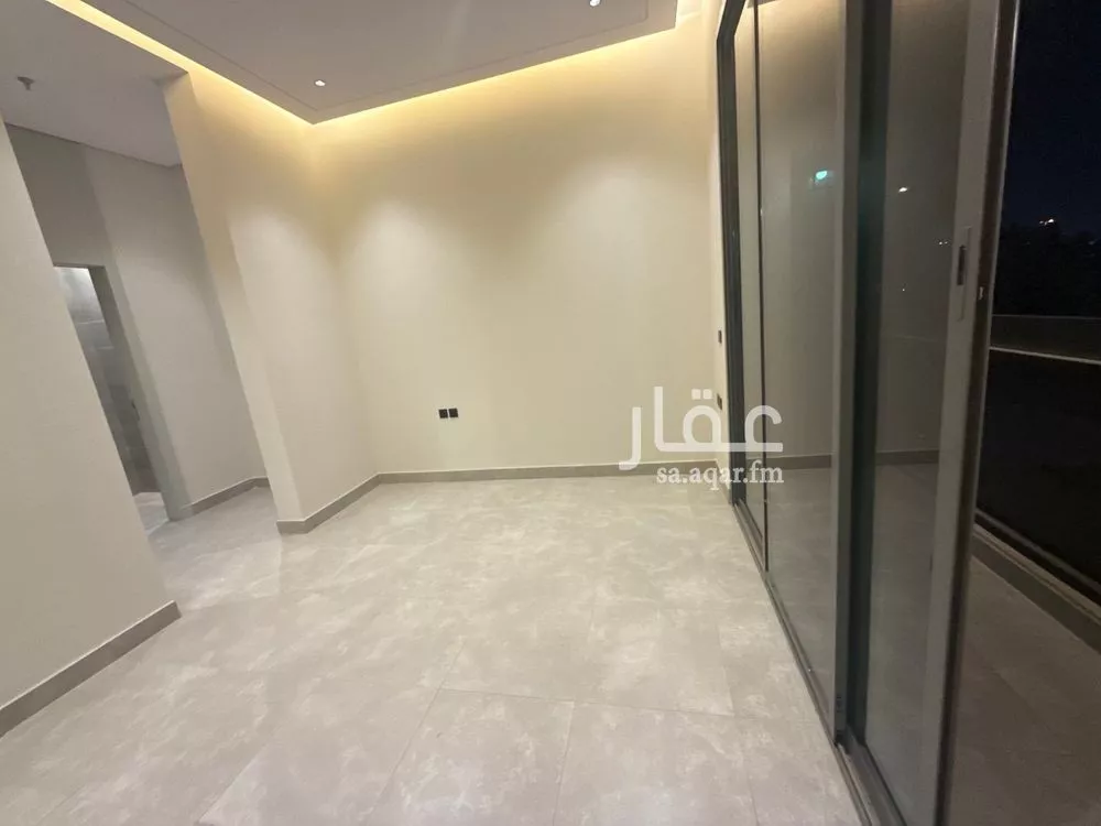 4 bedroom apartment in Al Yarmouk 3