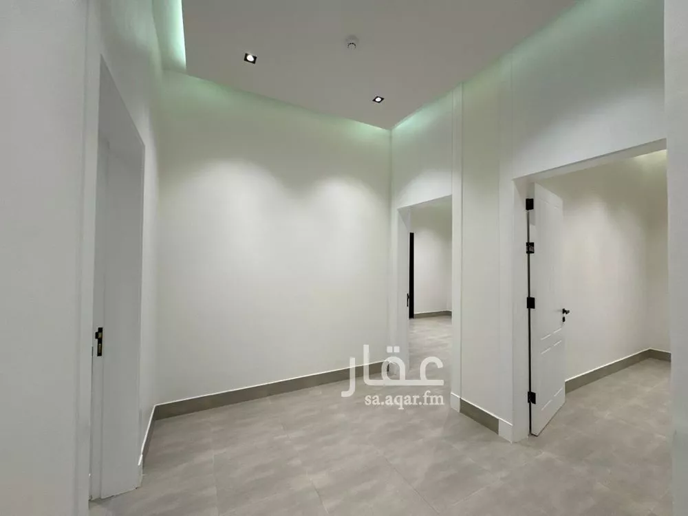 4 bedroom apartment in Al Yarmouk 5