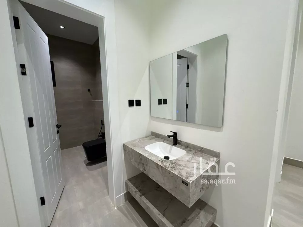 4 bedroom apartment in Al Yarmouk 7