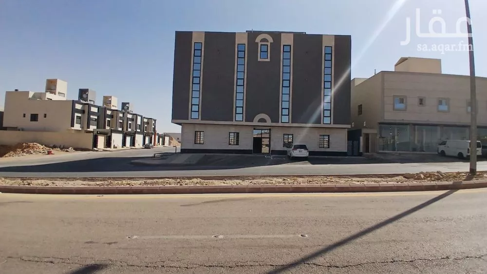 3 bedroom apartment in Al Hazm 2