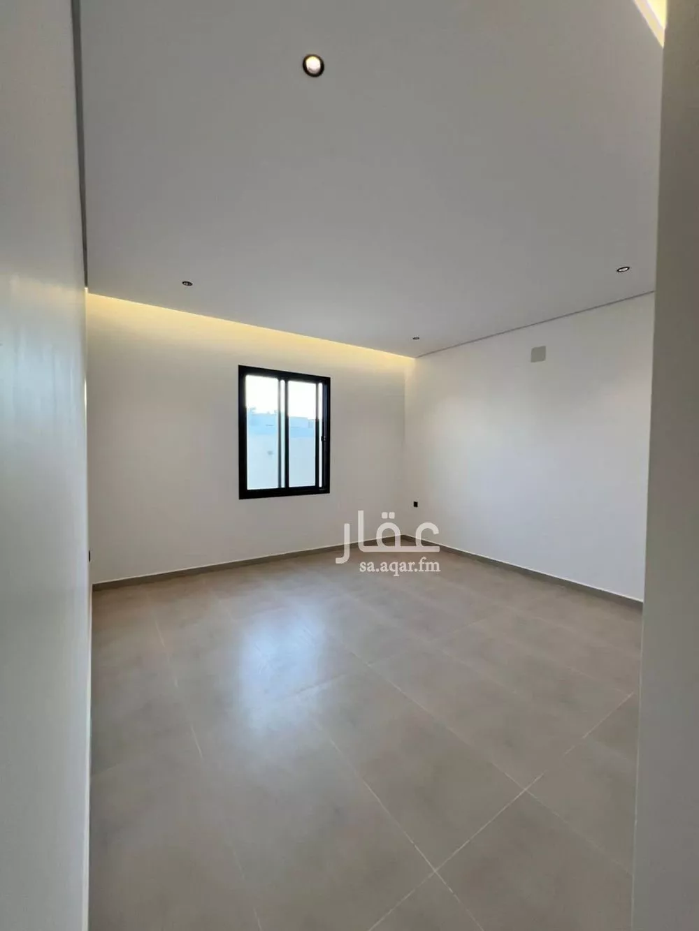 4 bedroom apartment in Al Hazm 8