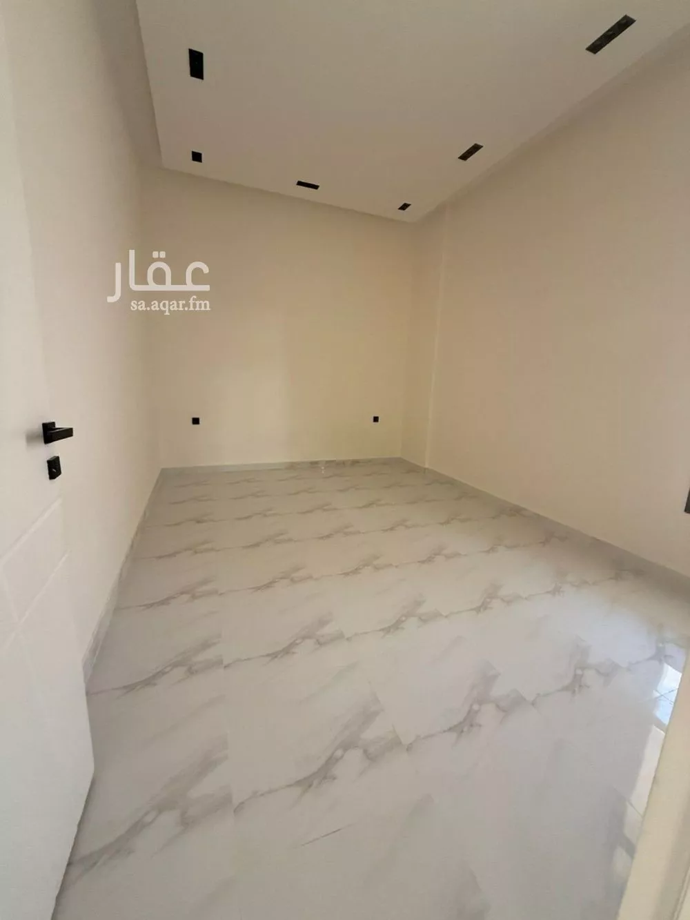 4 bedroom apartment in Al Zahrah 11