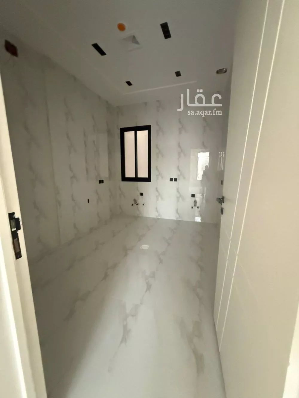 4 bedroom apartment in Al Zahrah 5