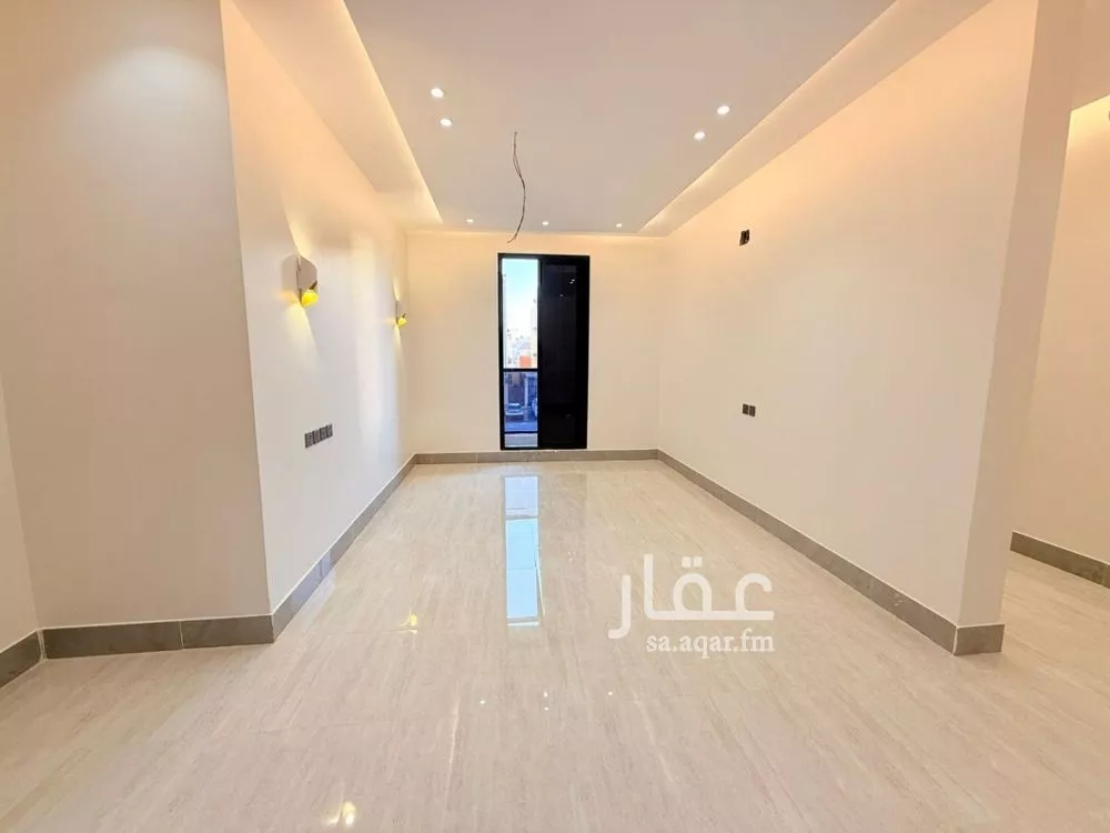 شقة 4 غرف في عكاظ 2