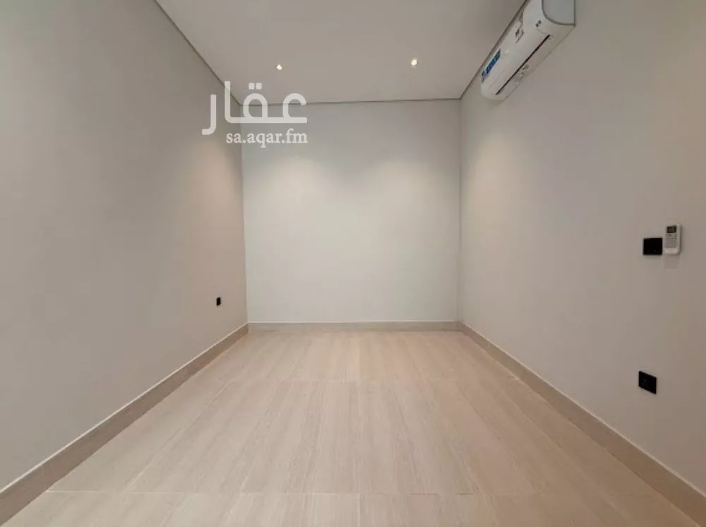 3 bedroom floor in Al Olaya 8