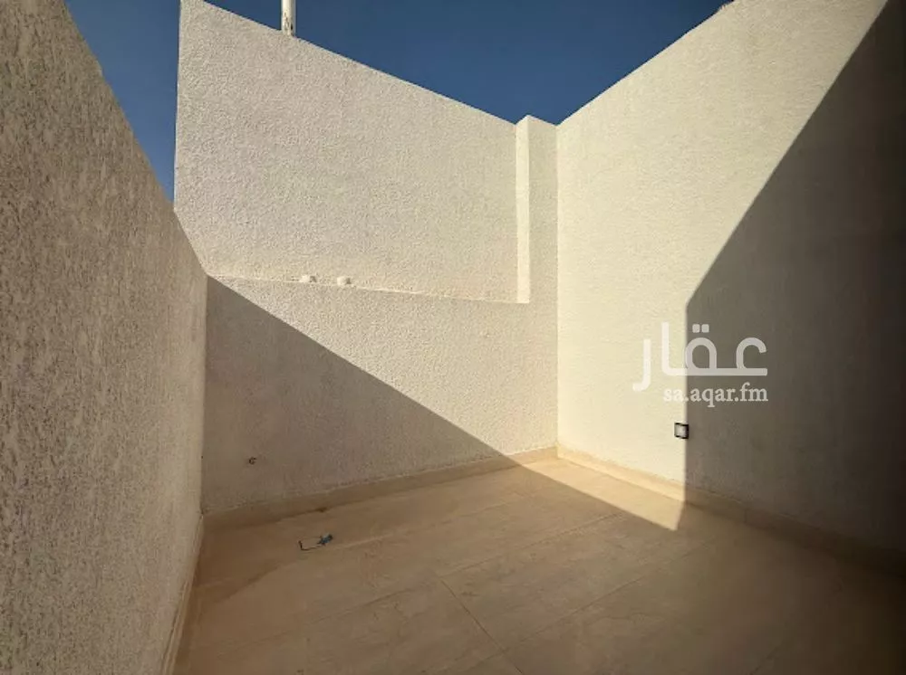 3 bedroom floor in Al Olaya 9
