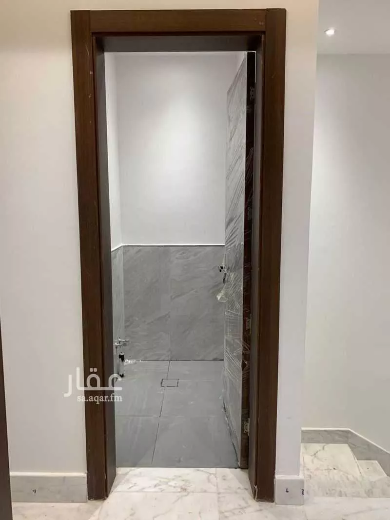شقة 4 غرف في العارض 11