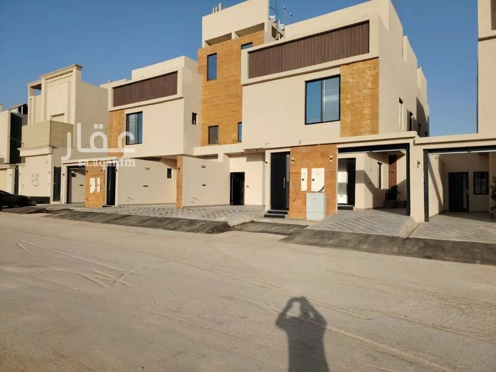 3 bedroom apartment in Al Hazm 2