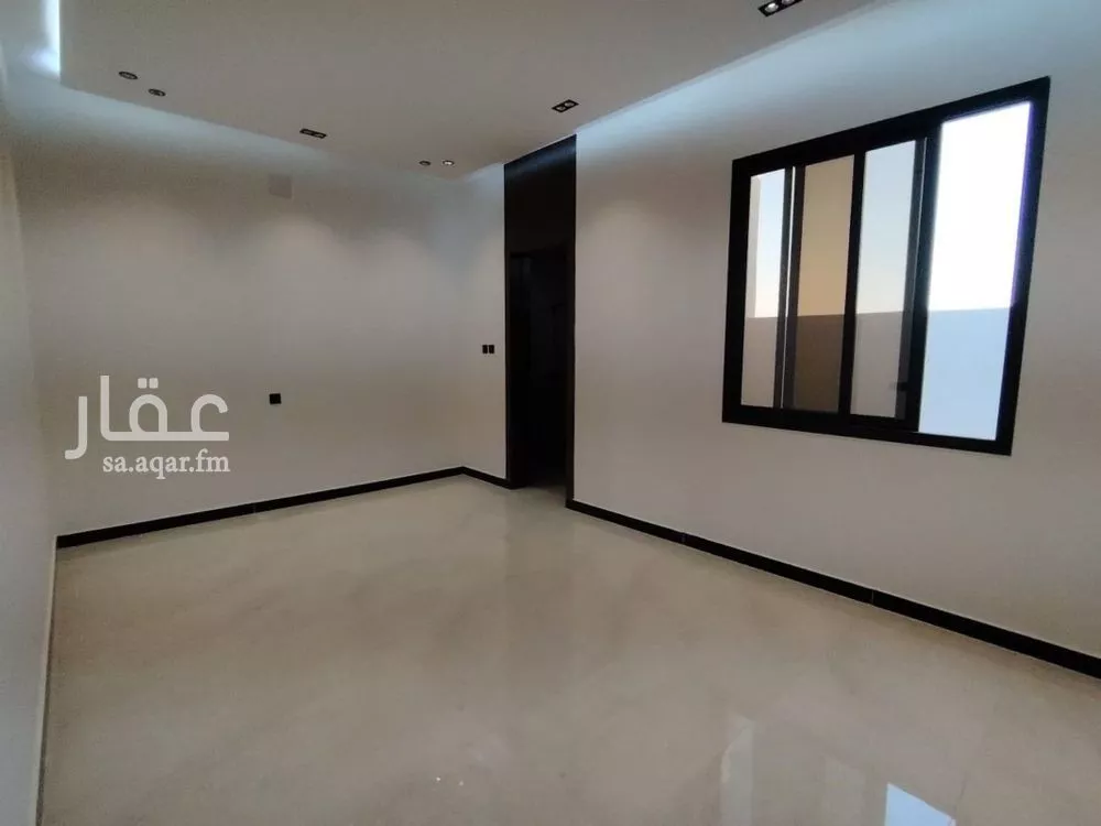 3 bedroom apartment in Al Hazm 12