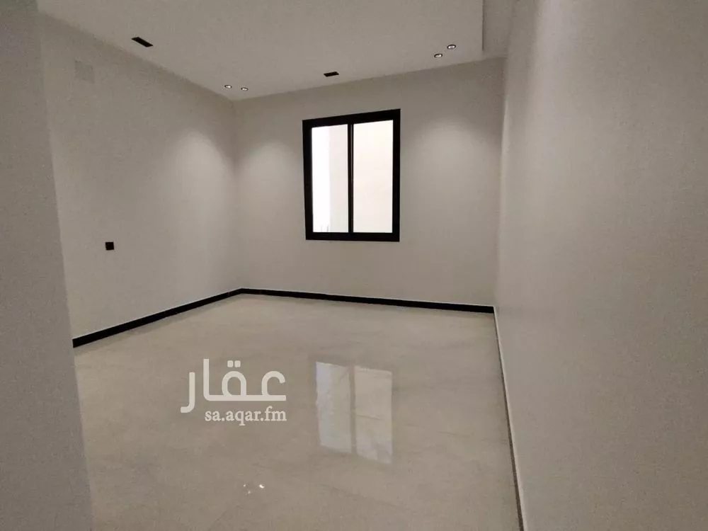 3 bedroom apartment in Al Hazm 14