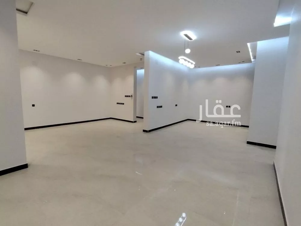 3 bedroom apartment in Al Hazm 16