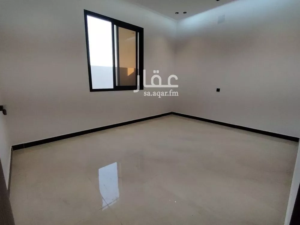 3 bedroom apartment in Al Hazm 9