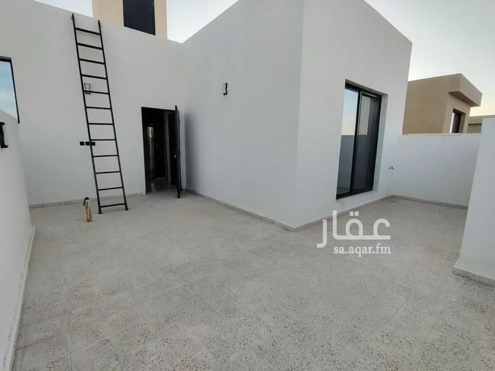 3 bedroom apartment in Ash Sharq 4