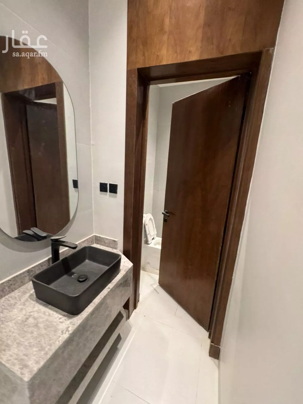 5 bedroom apartment in Al Janadriyah 11