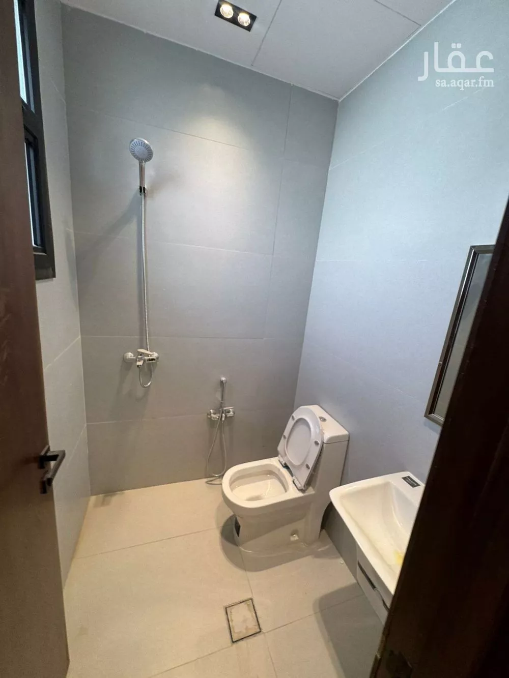 5 bedroom apartment in Al Janadriyah 15