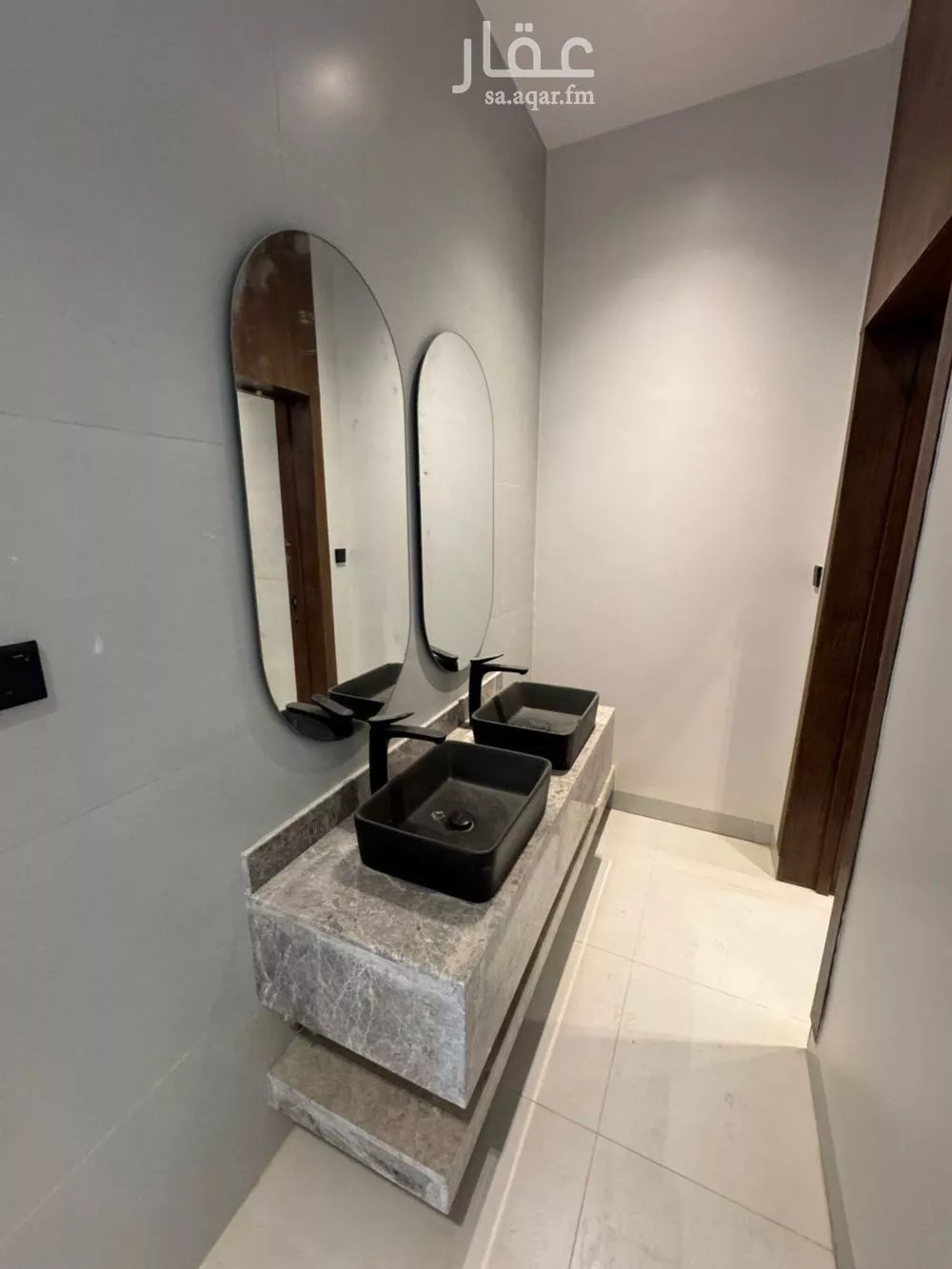 5 bedroom apartment in Al Janadriyah 7
