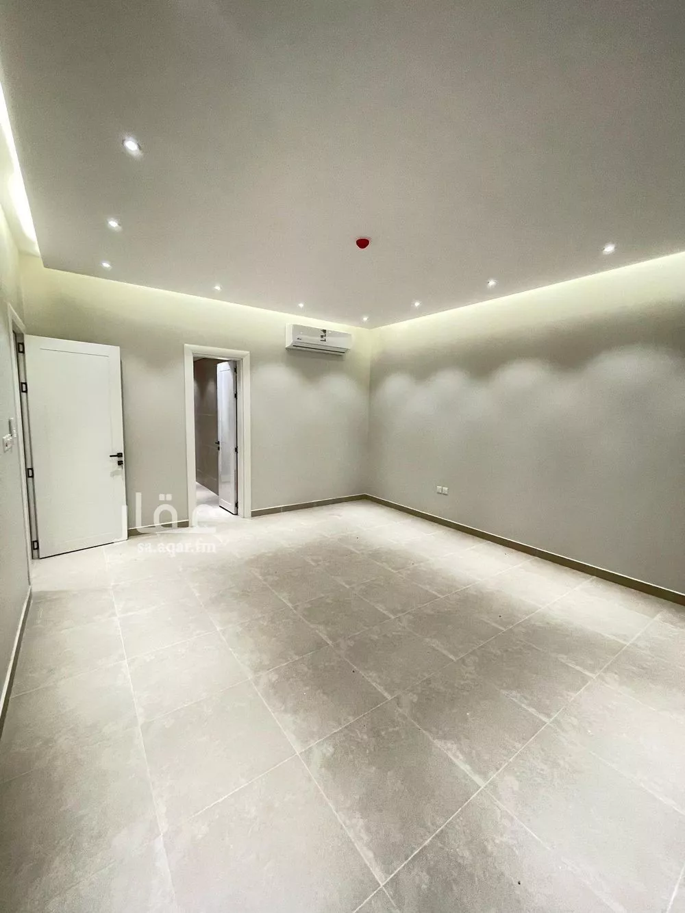 3 bedroom apartment in Al Aridh 9