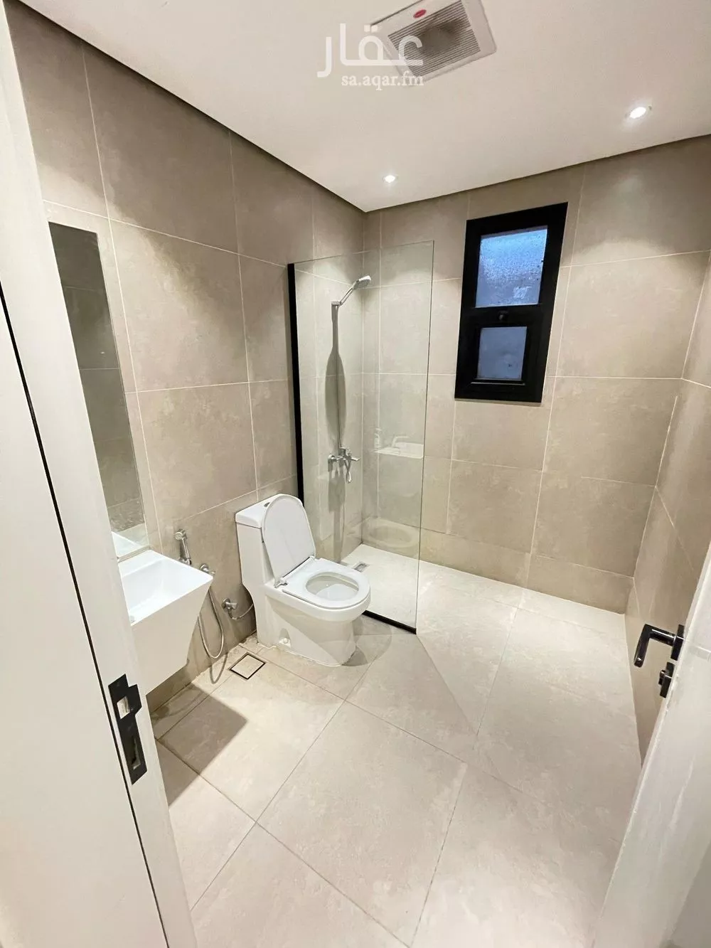 3 bedroom apartment in Al Aridh 16