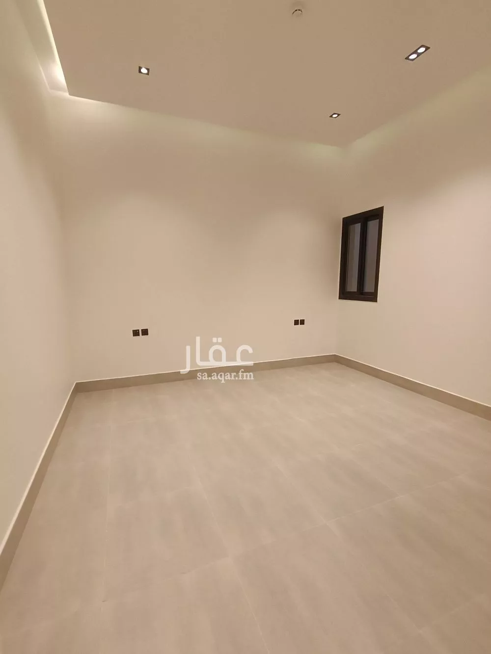 4 bedroom apartment in Al Yarmouk 19