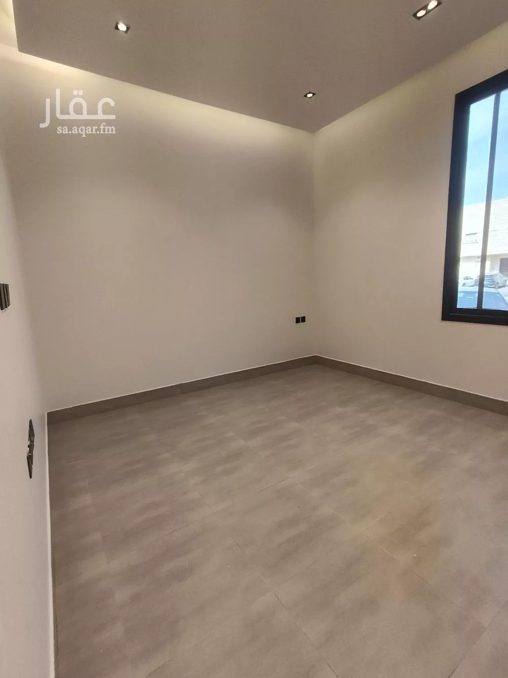 4 bedroom apartment in Al Yarmouk 24