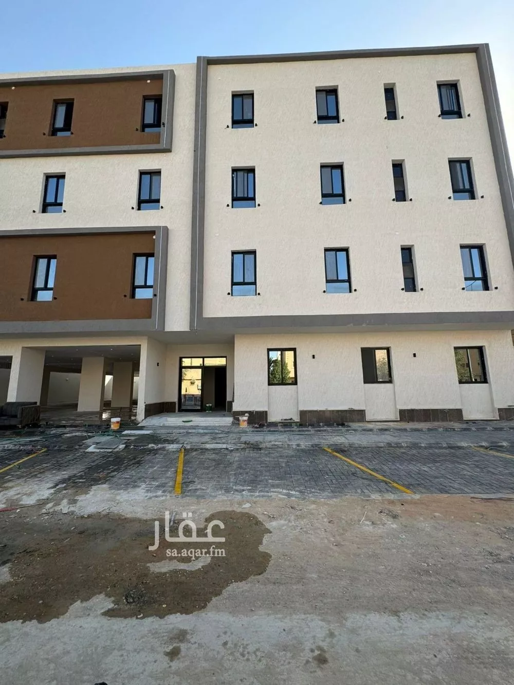 5 bedroom apartment in Al Marwa 6