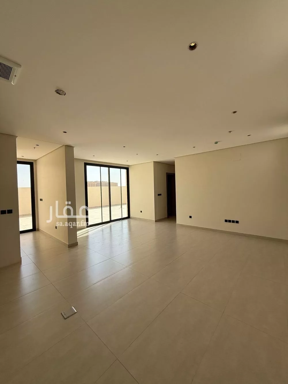 2 bedroom apartment in Al Nuzhah 7