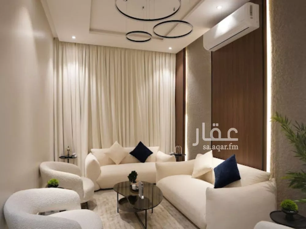 3 bedroom apartment in Al Hazm 4