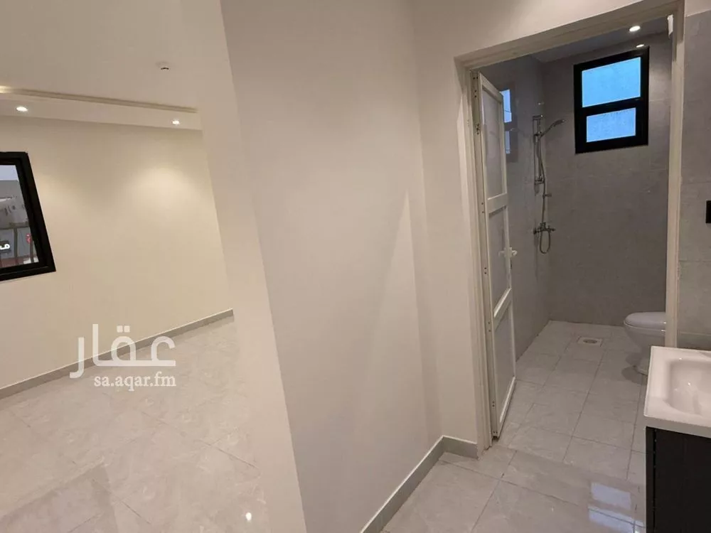 4 bedroom apartment in Al Rimal 19