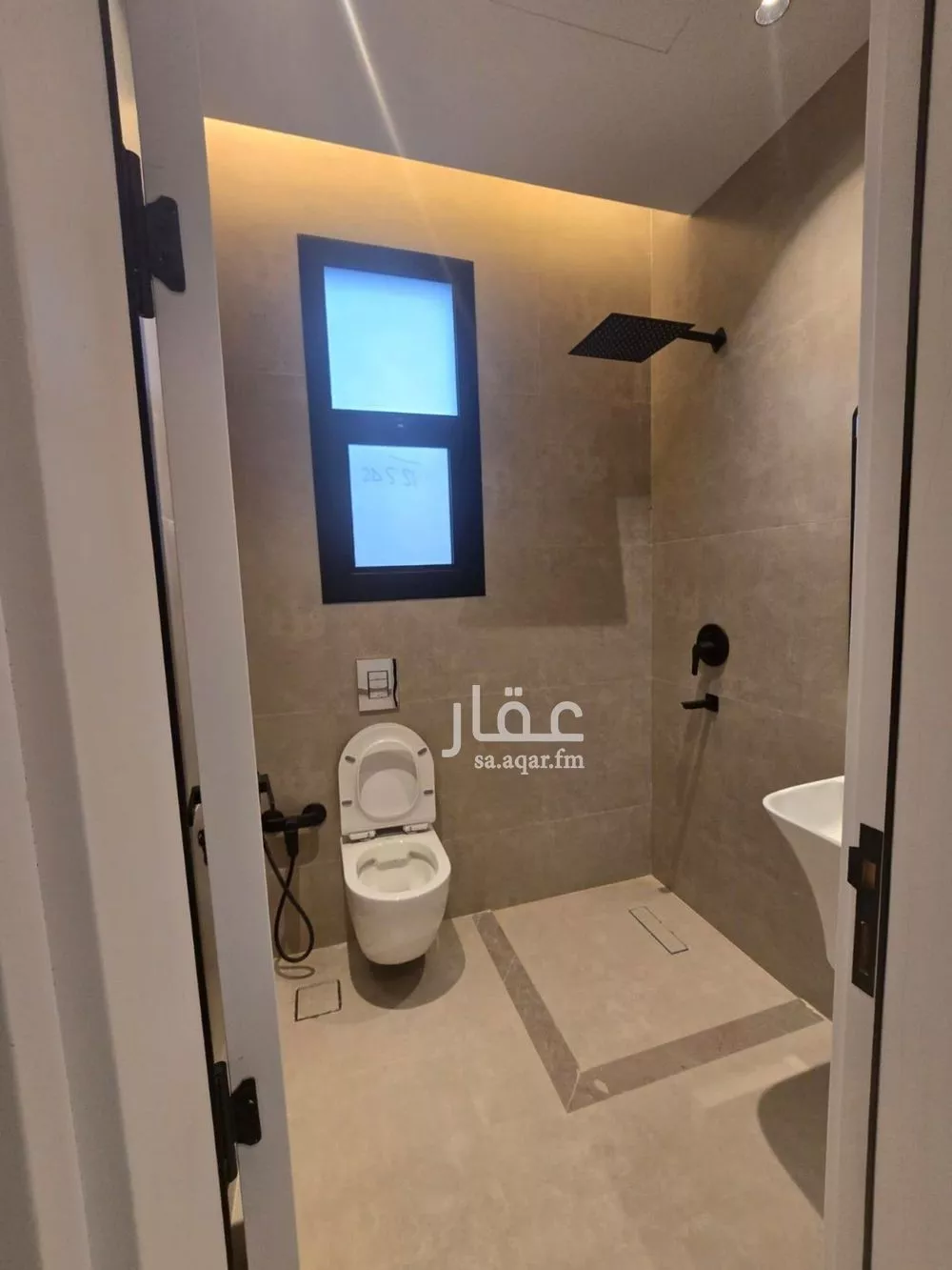 3 bedroom apartment in Al Aridh 2
