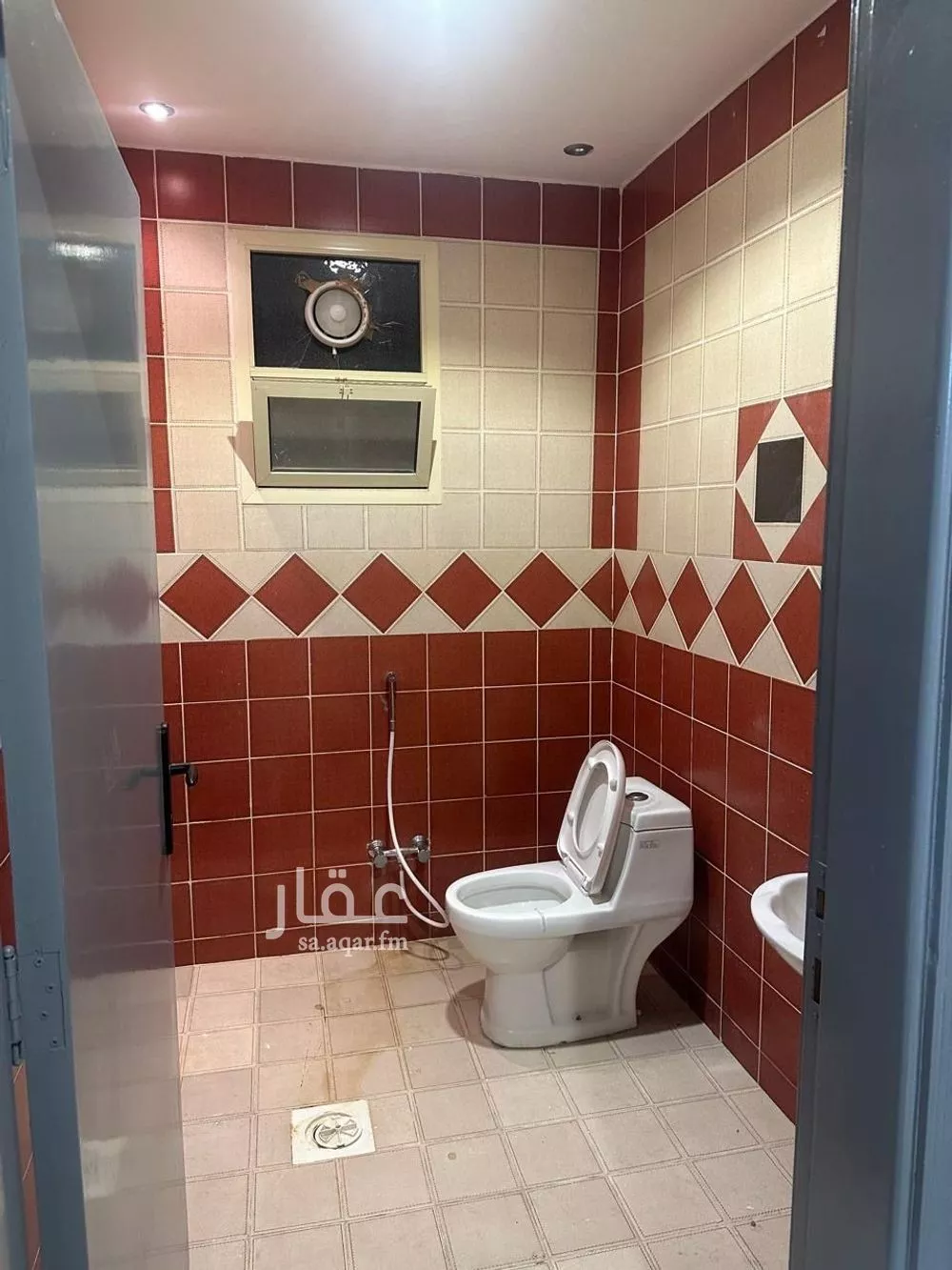 5 bedroom apartment in Al Hazm 10