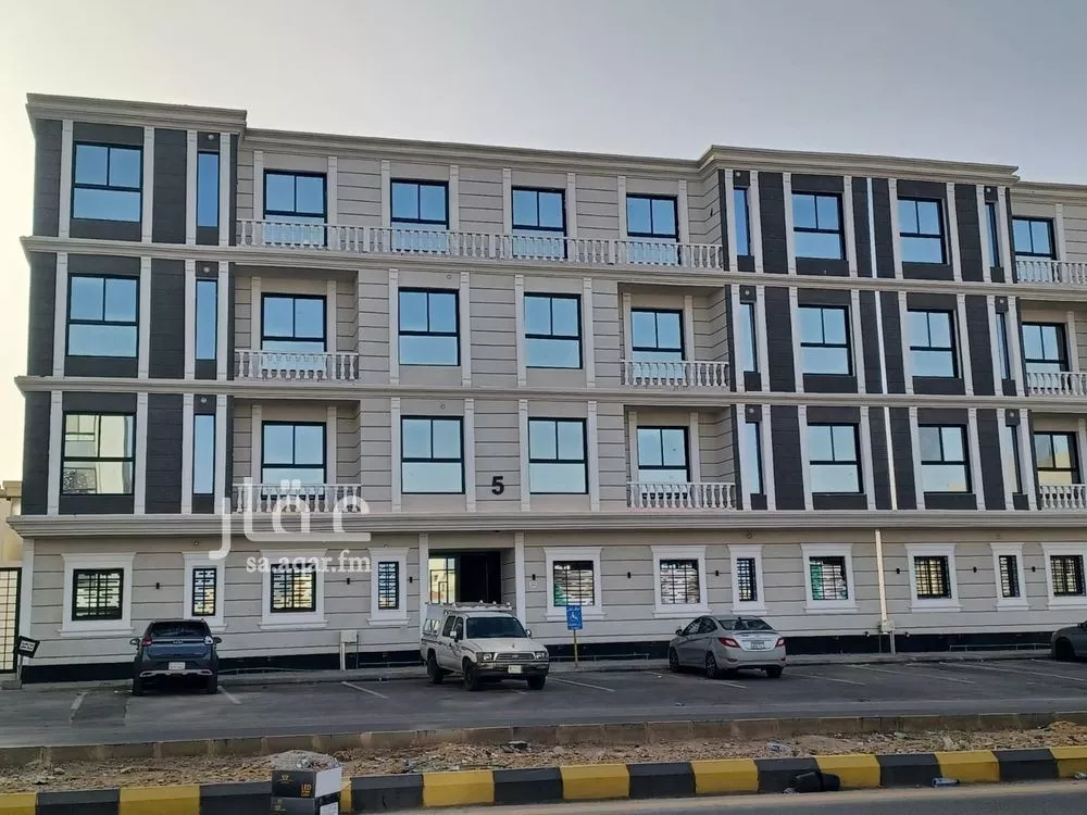 3 bedroom apartment in Dirab 8