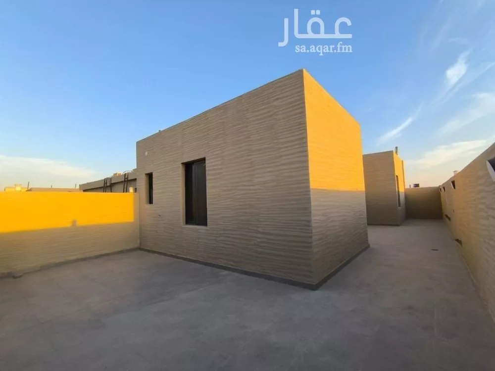 دور 4 غرف في المونسية 16