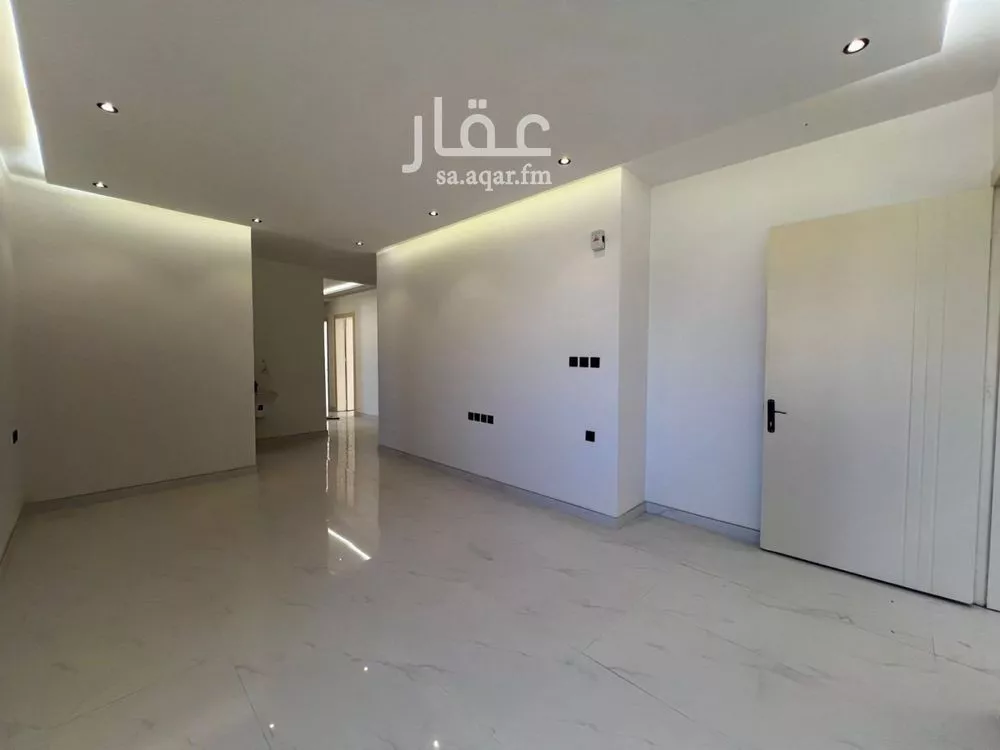 5 bedroom apartment in Dhahrat Namar, Riyadh 12