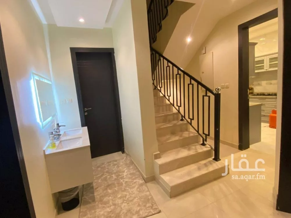 5 bedroom apartment in Al Shifa 8