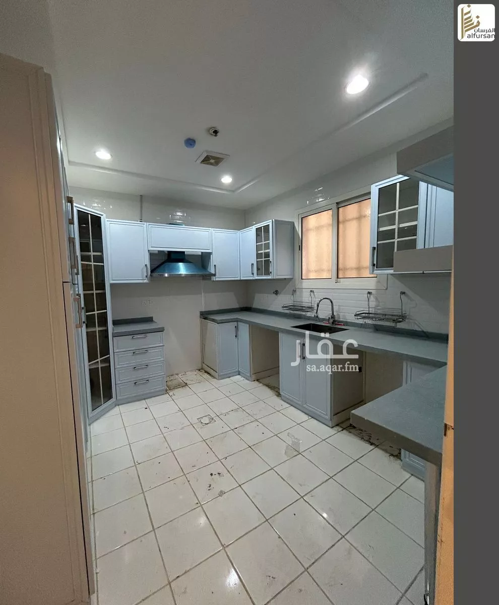 4 bedroom apartment in Tuwaiq 17