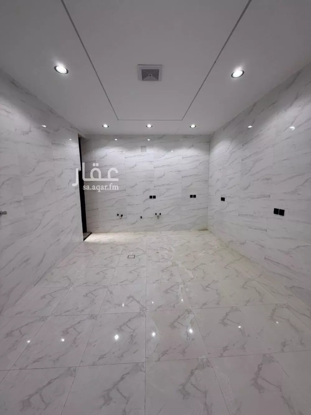 6 bedroom apartment in Al Maizilah, Riyadh 13