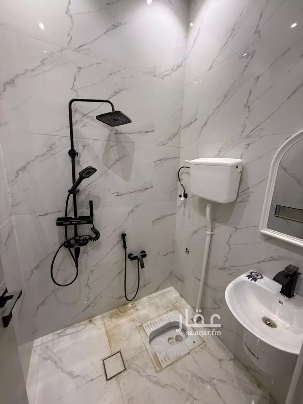 6 bedroom apartment in Al Maizilah, Riyadh 14