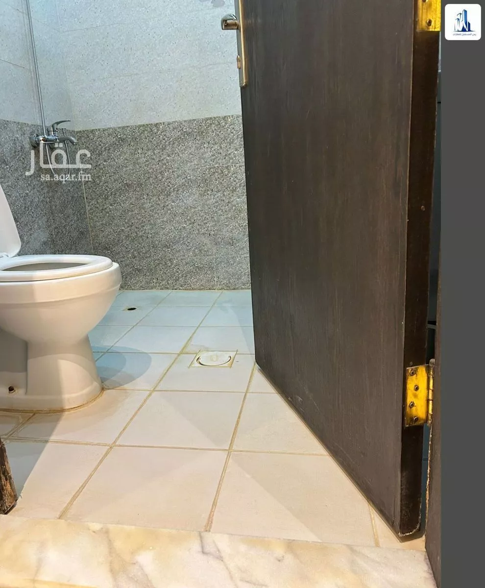 شقة 4 غرف في الريان 10